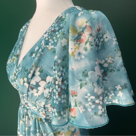 Vintage 1970’s Butterfly Sleeve Floral Maxi Dress - Picture 10 of 15